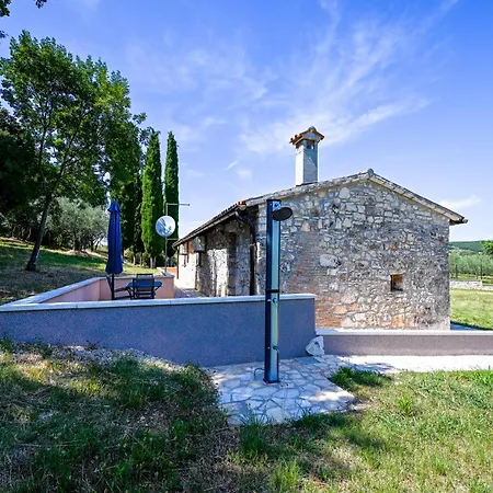 House Saline بيت للعطل